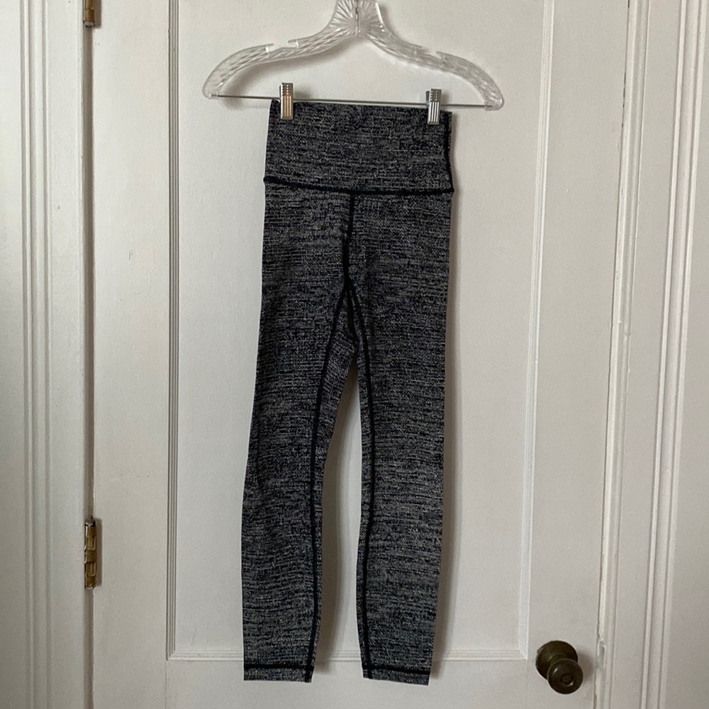LULULEMON/ Wunder under luon 25”
